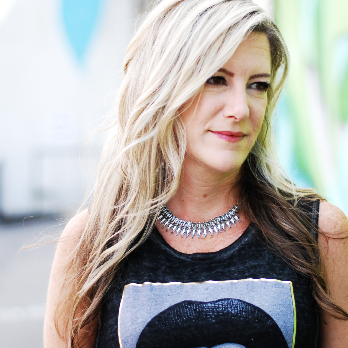 perfectdayseries_nashville_honkeytonkhottie_miniguide-07